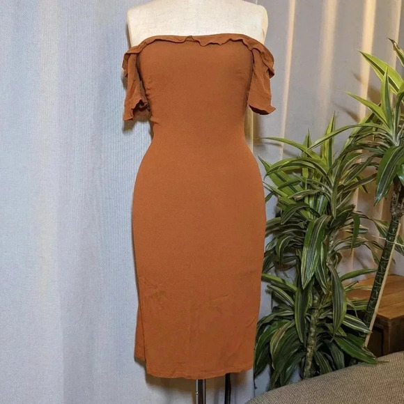 Reformation Rust Off-Shoulder Midi Dress - Picture 3 of 9